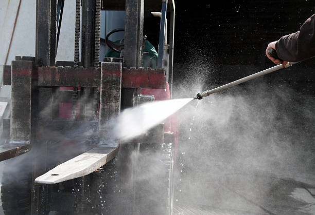 Best Deck Pressure Washing  in Farmington, MN